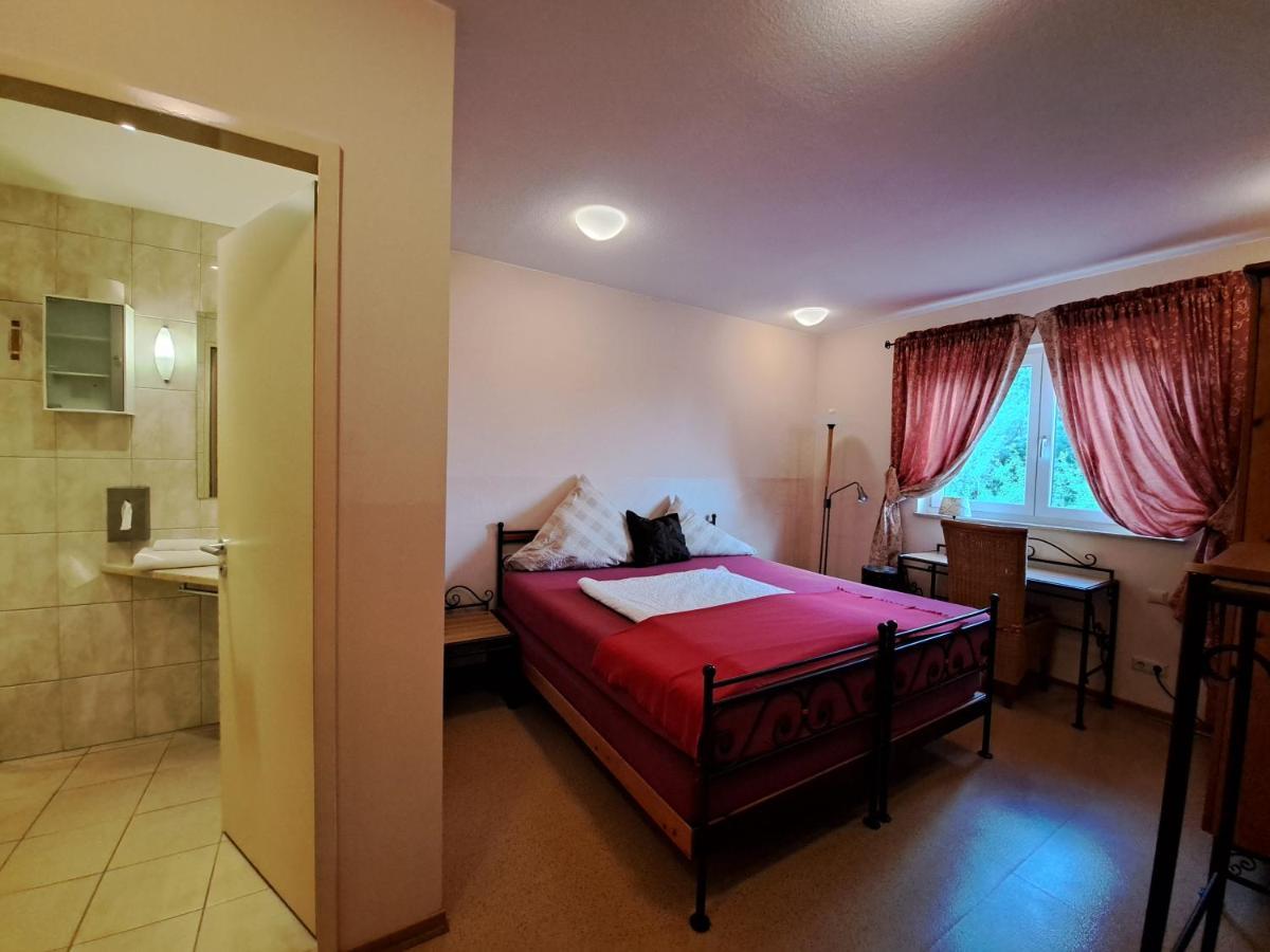 Mediterran Hotel Juwel Karlstein am Main Екстериор снимка