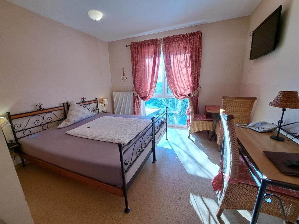 Mediterran Hotel Juwel Karlstein am Main Екстериор снимка