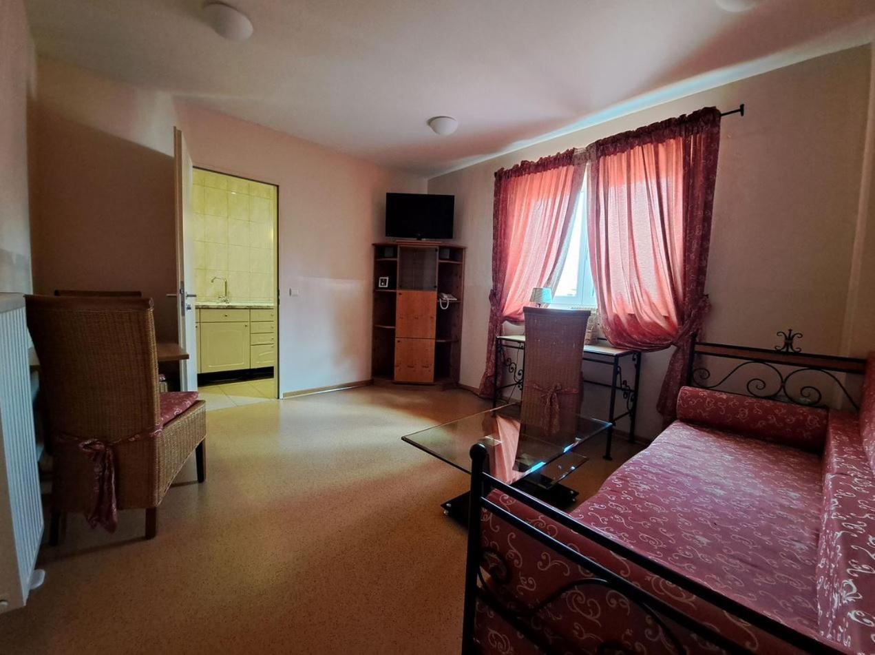 Mediterran Hotel Juwel Karlstein am Main Екстериор снимка
