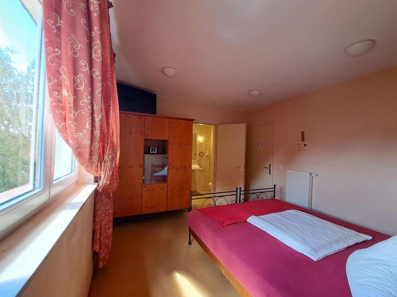 Mediterran Hotel Juwel Karlstein am Main Екстериор снимка