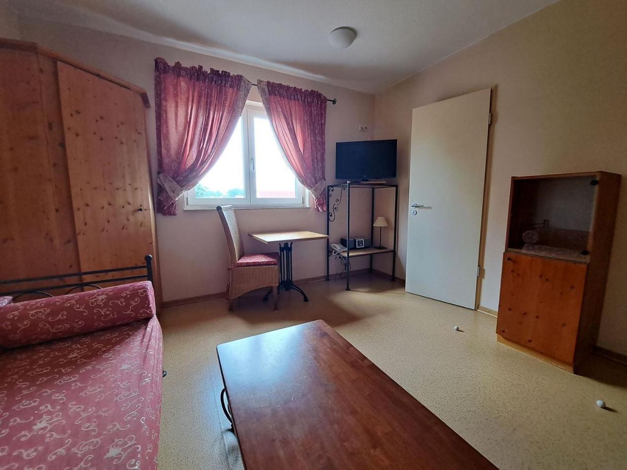 Mediterran Hotel Juwel Karlstein am Main Екстериор снимка