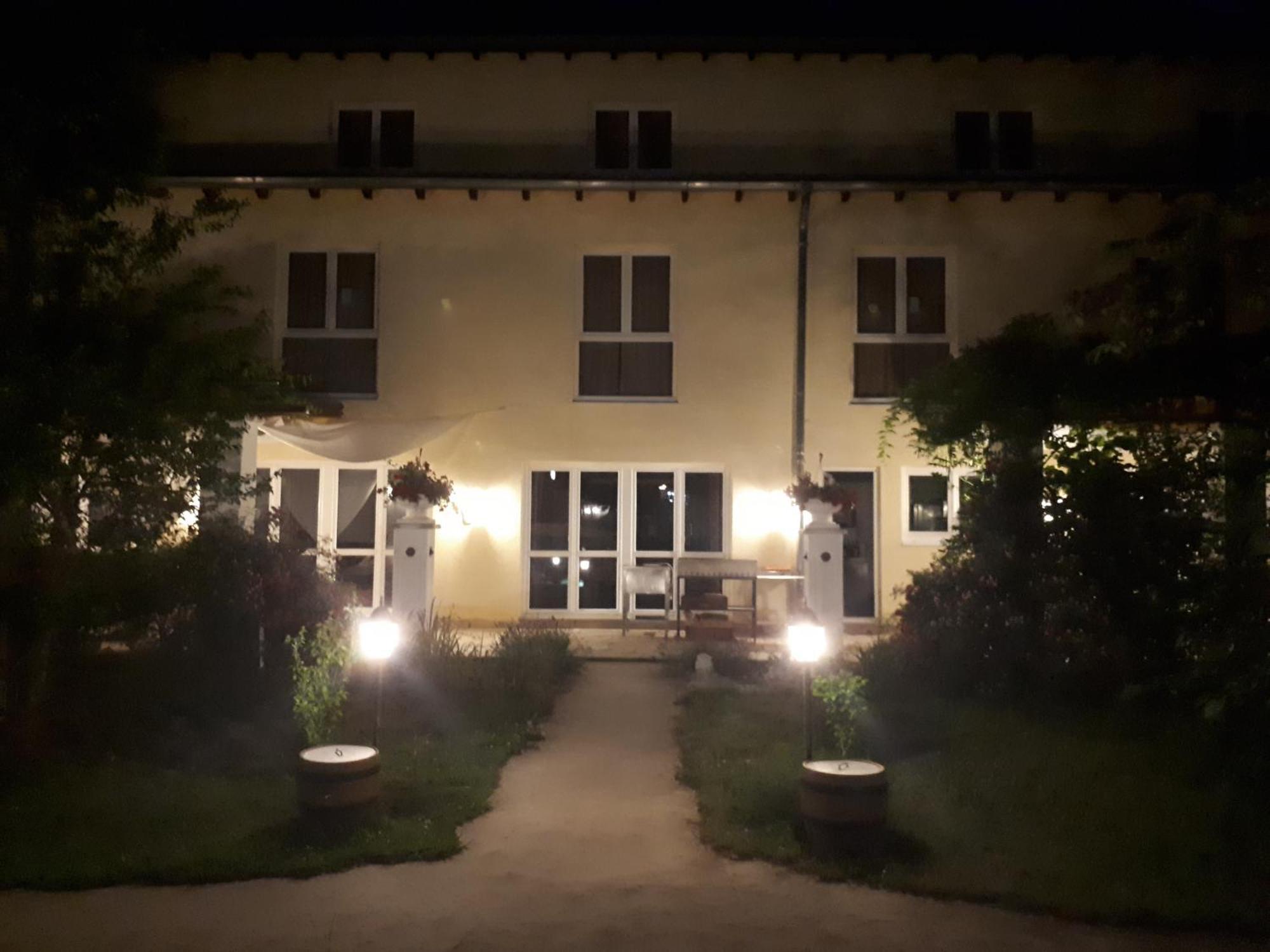 Mediterran Hotel Juwel Karlstein am Main Екстериор снимка